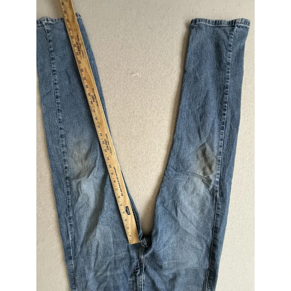 Men's Levi's 505 32x30 Blue Jeans Distressed